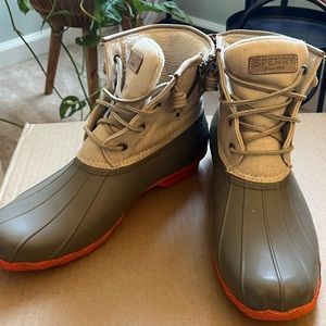 Sperrys (women’s 10)